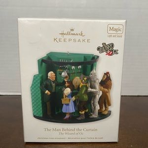 Collectible 2012 Hallmark Wizard of Oz Christmas Ornament